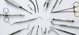 karandash-dlya-otbelivaniya-zubov-pravila-vybora-i-ispolzovaniya